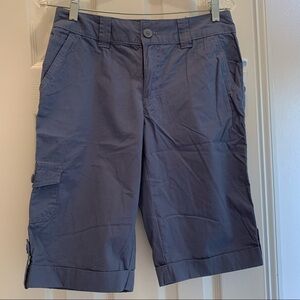 IZOD Bermuda chino shorts dusty denim blue cargo pocket cotton classic gorpcore
